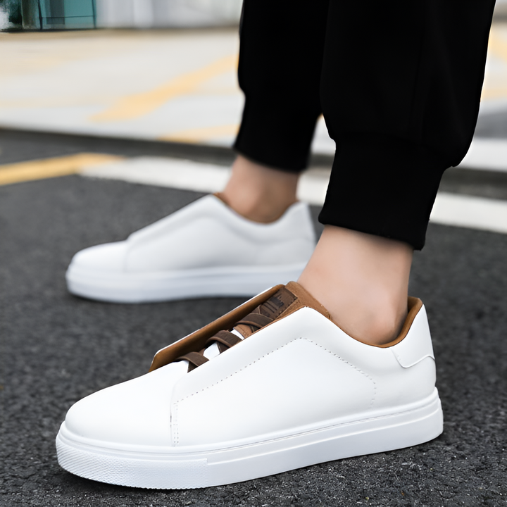 BRUCE™ - COMFORTABLE SLIP-ON SNEAKERS