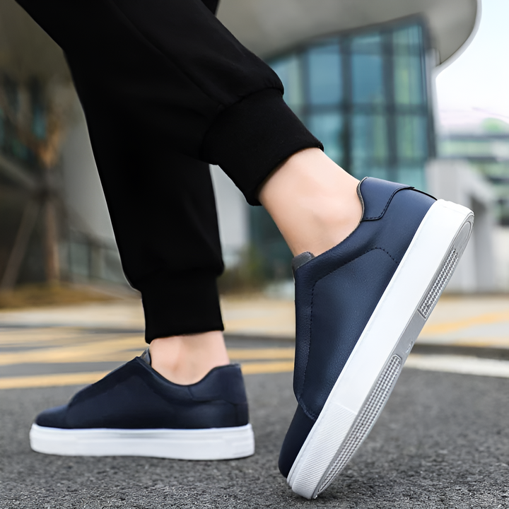 BRUCE™ - COMFORTABLE SLIP-ON SNEAKERS